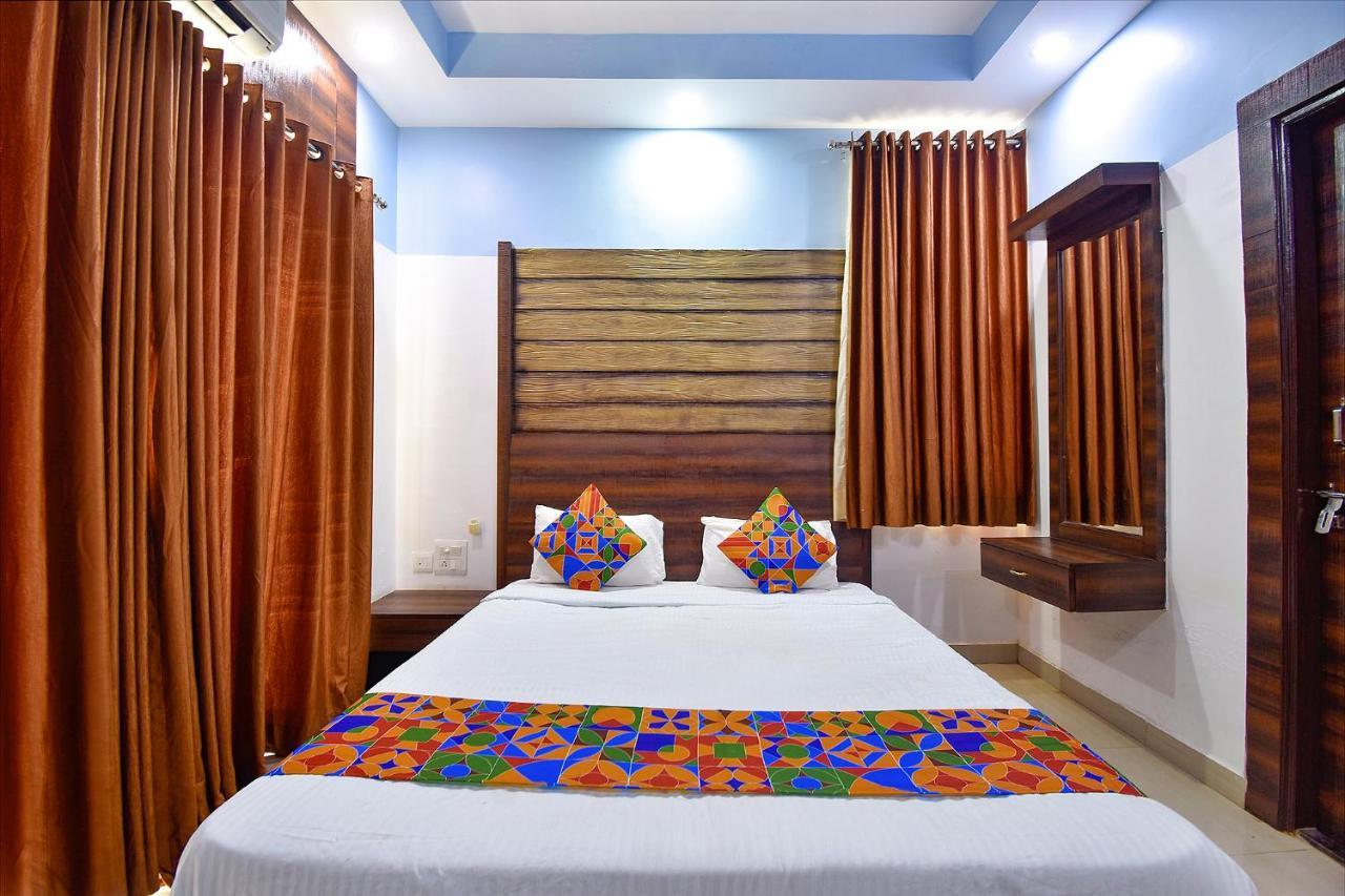 Fabhotel Ocean View Apartment, Dabolim Vieux-Goa Extérieur photo