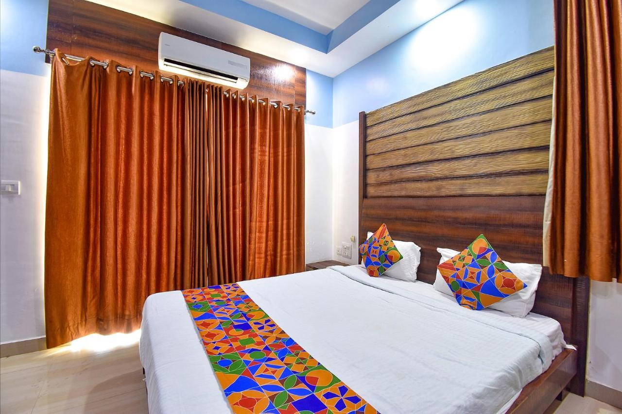 Fabhotel Ocean View Apartment, Dabolim Vieux-Goa Extérieur photo