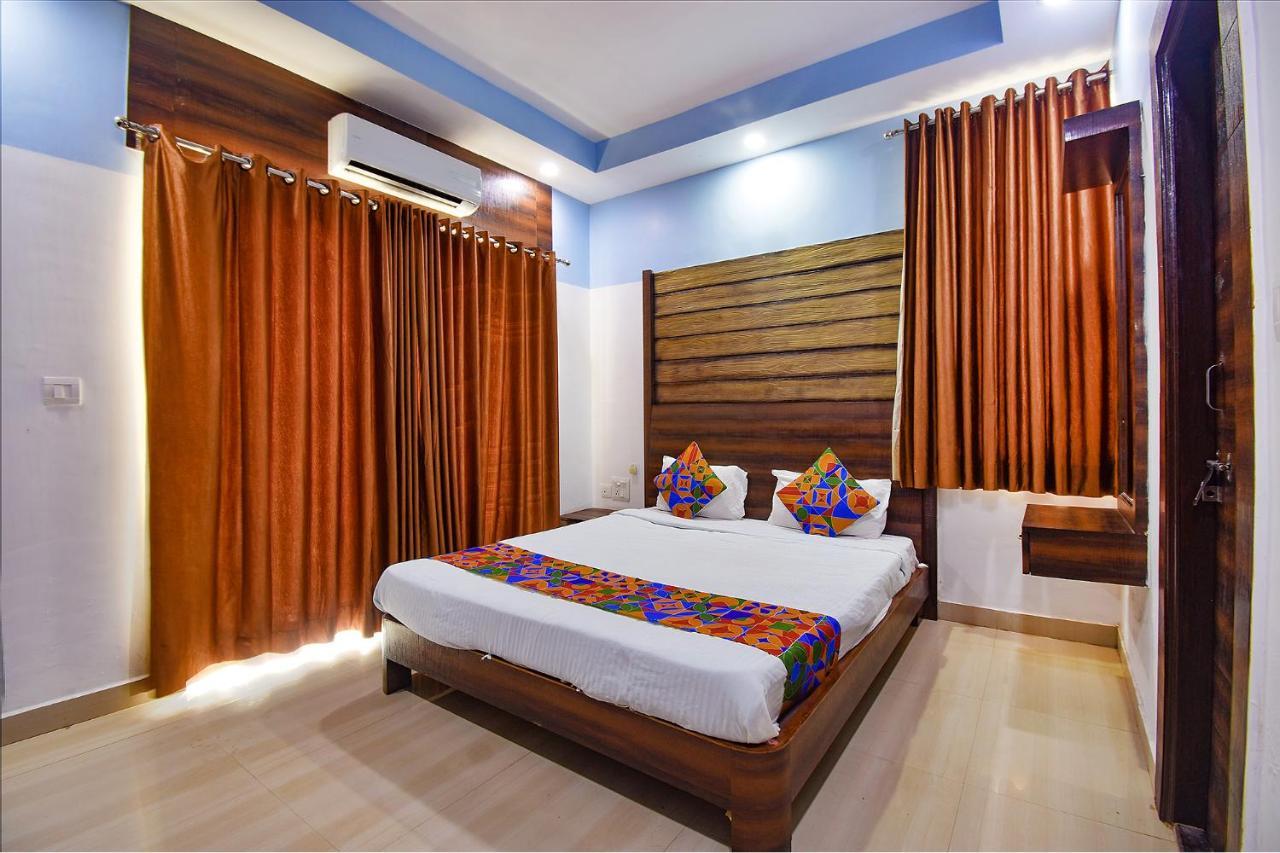 Fabhotel Ocean View Apartment, Dabolim Vieux-Goa Extérieur photo