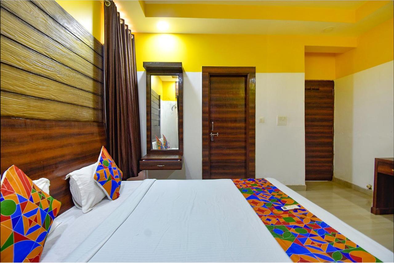 Fabhotel Ocean View Apartment, Dabolim Vieux-Goa Extérieur photo