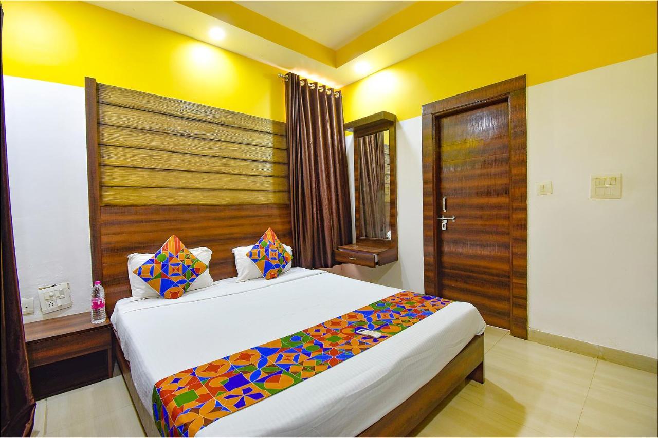 Fabhotel Ocean View Apartment, Dabolim Vieux-Goa Extérieur photo