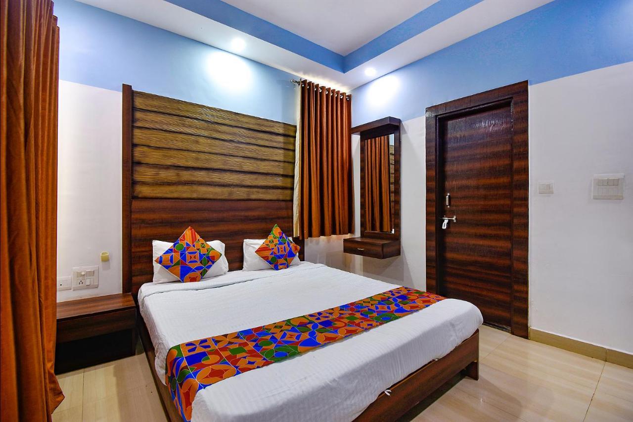 Fabhotel Ocean View Apartment, Dabolim Vieux-Goa Extérieur photo